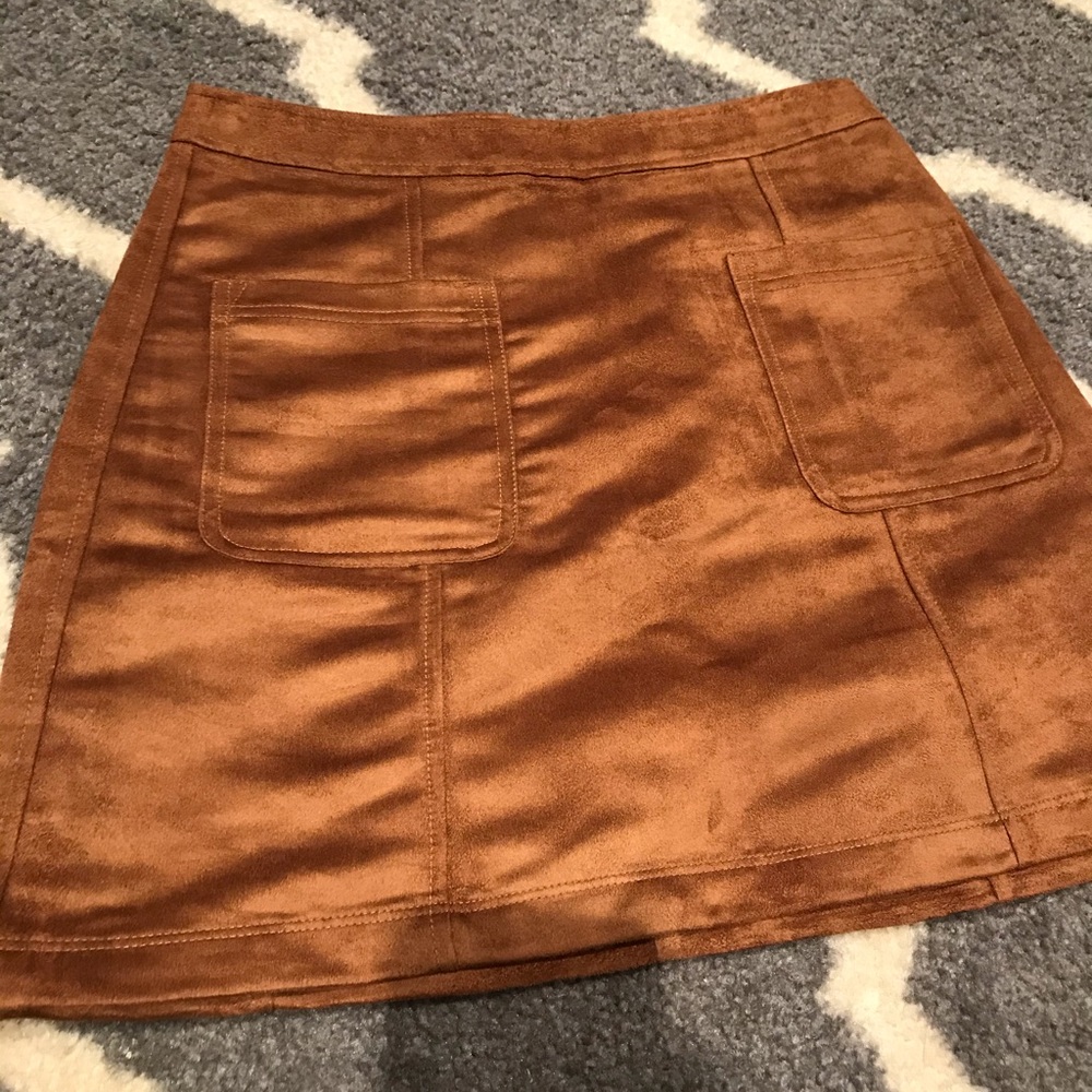 Tan Suede Skirt 🐆